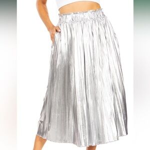 Metallic Faux Leather Pleated Skirt